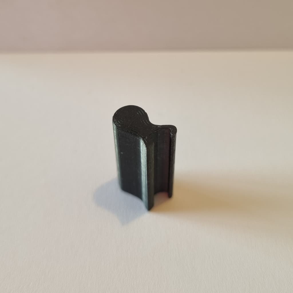 WHOOP 4.0 to 5.0/MG band adapter — Black