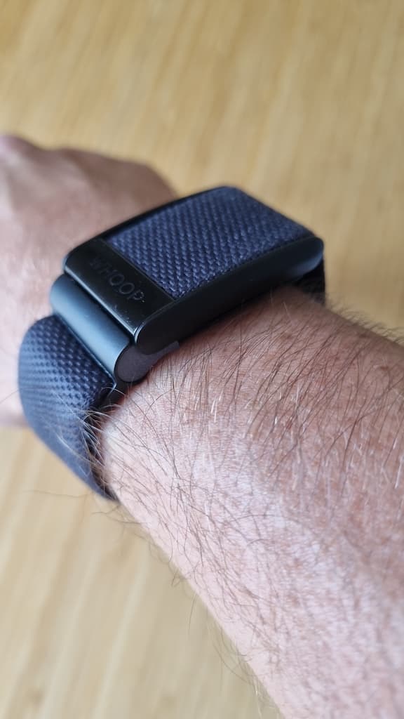 WHOOP 4.0 to 5.0/MG band adapter — close-up macro