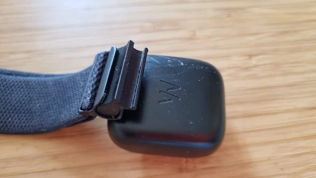 WHOOP 4.0 band attached to the adapter, ready to clip onto a 5.0/MG sensor